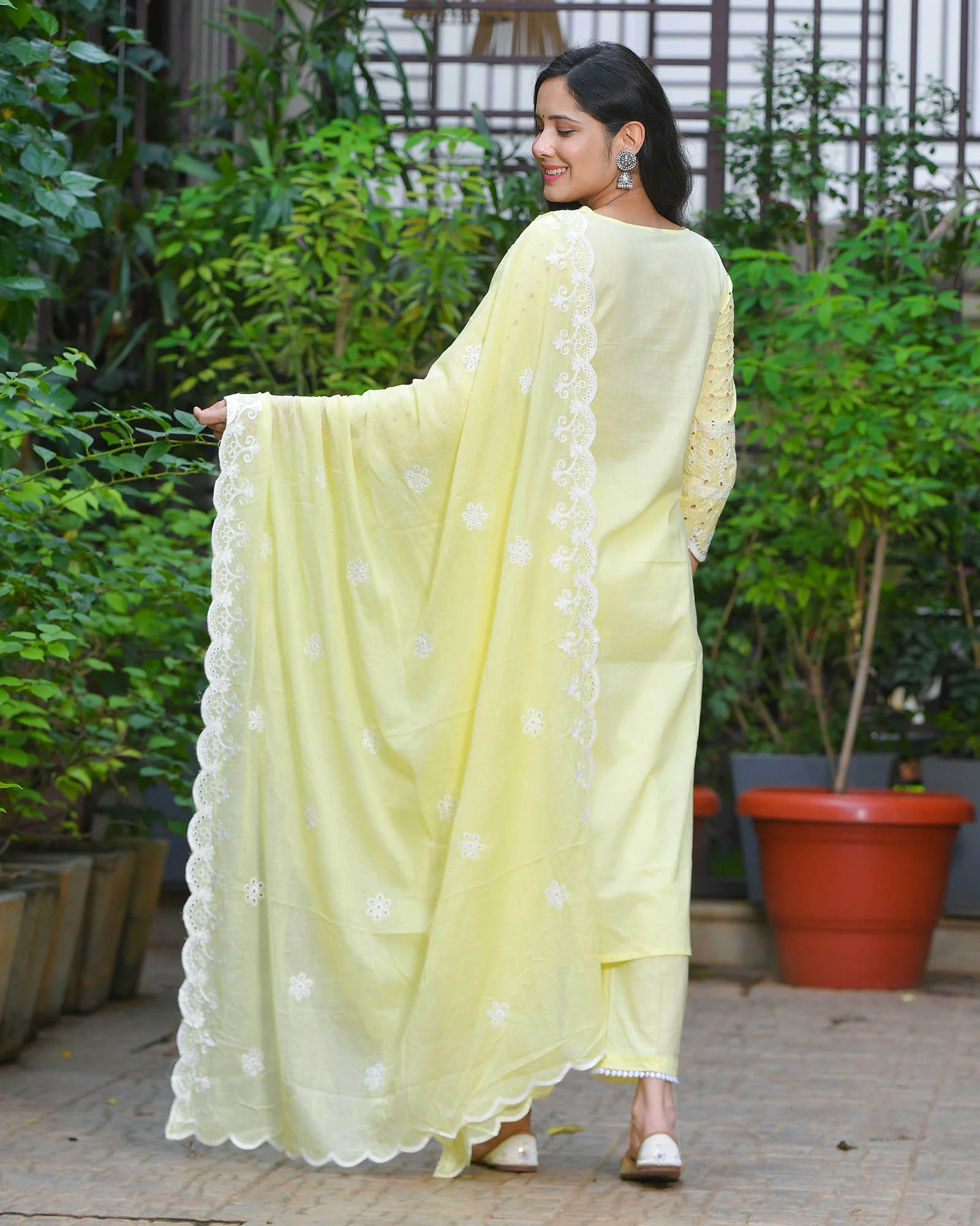 LEMON SCHIFFLI SUIT SET WITH EMBROIDERY - Image 4