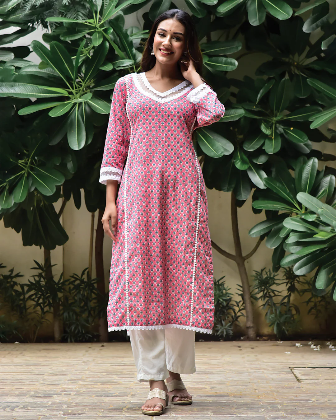 PINK COTTON KURTA WITH LACE - Image 4