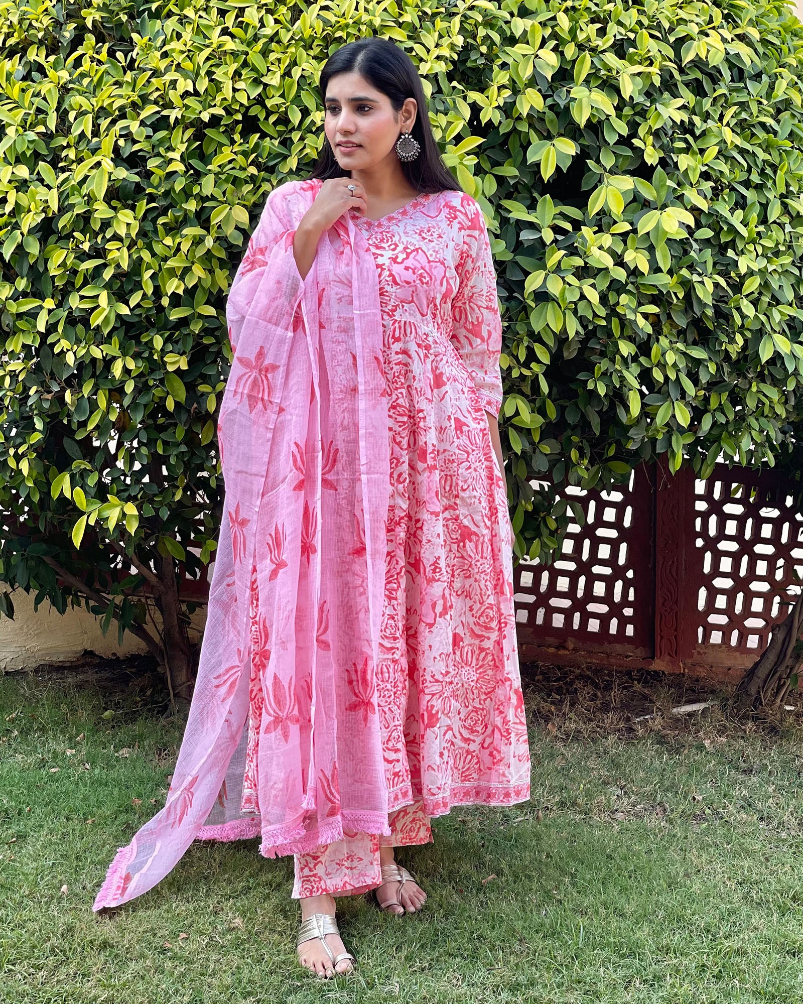 PINK FLORAL HANDBLOCK ANARKALI SUIT SET - Image 8