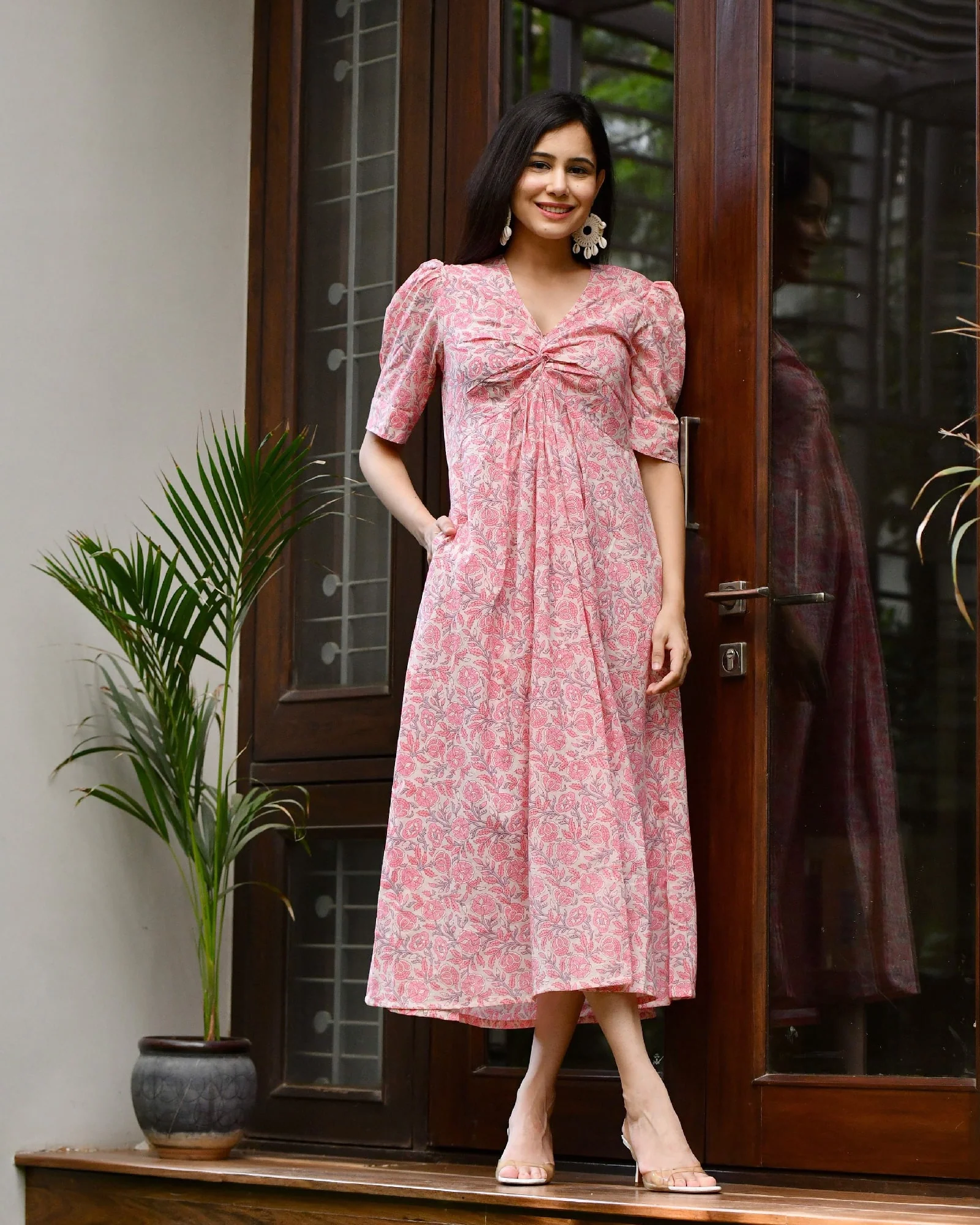 PINK HANDBLOCK COTTON KNOT DRESS - Image 5