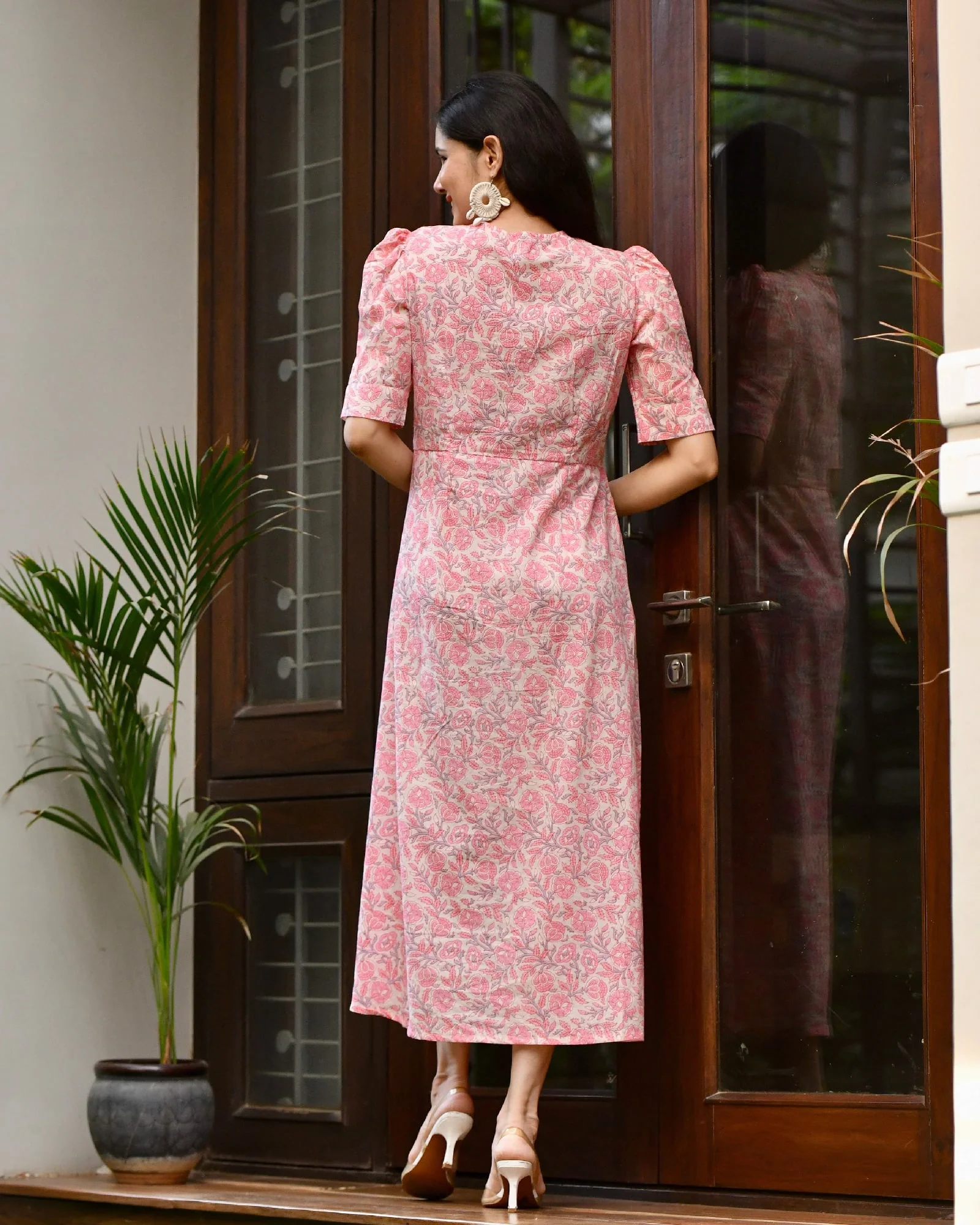 PINK HANDBLOCK COTTON KNOT DRESS - Image 6