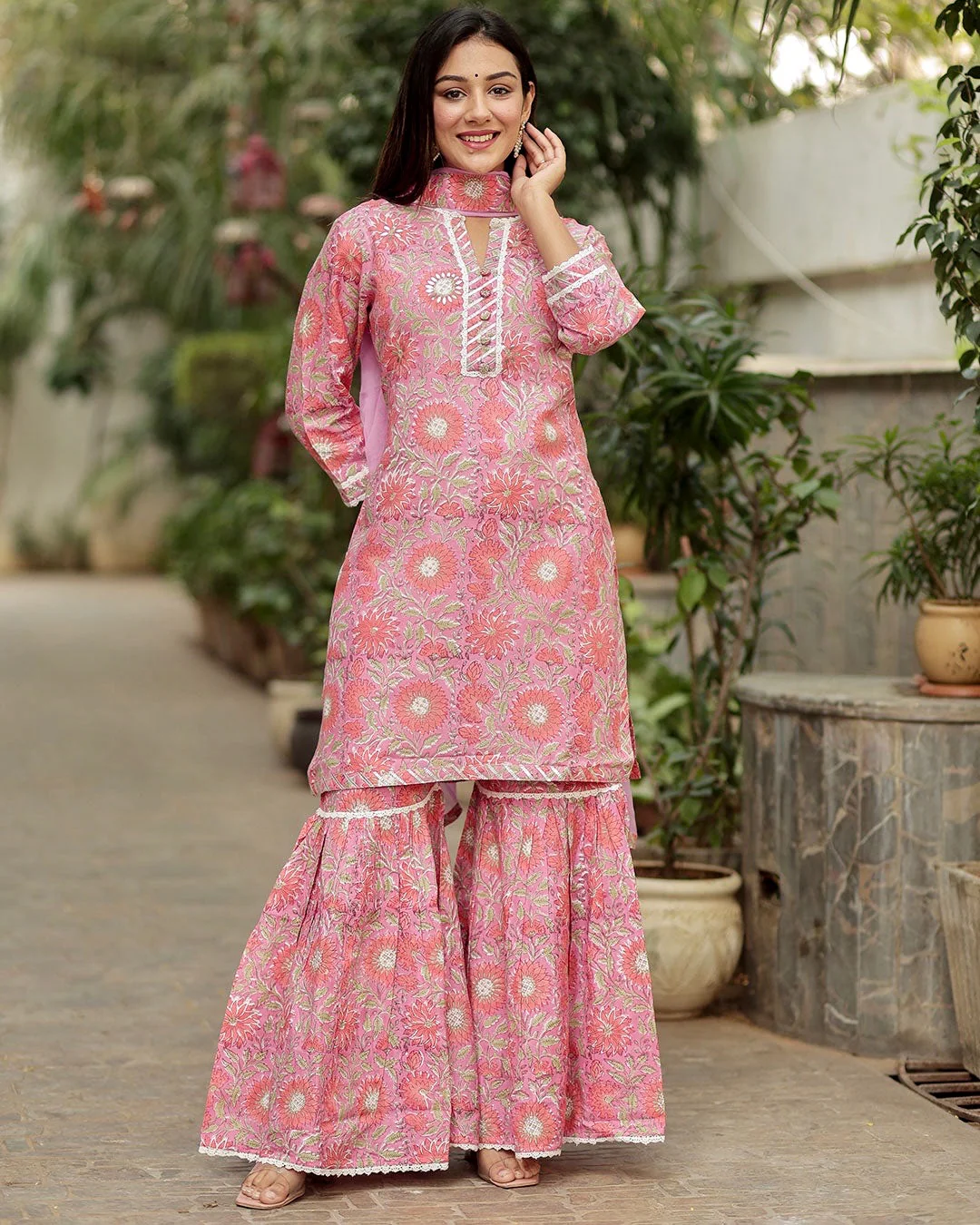 PINK MUSLIN HANDBLOCK SHARARA SET - Image 3