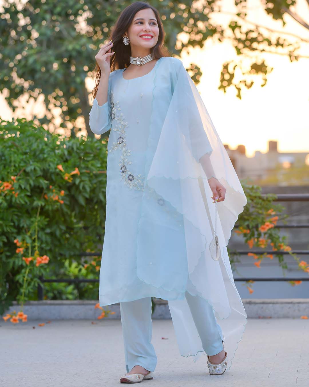 POWDER BLUE MUSLIN SUIT SET WITH HANDWORK - Image 5