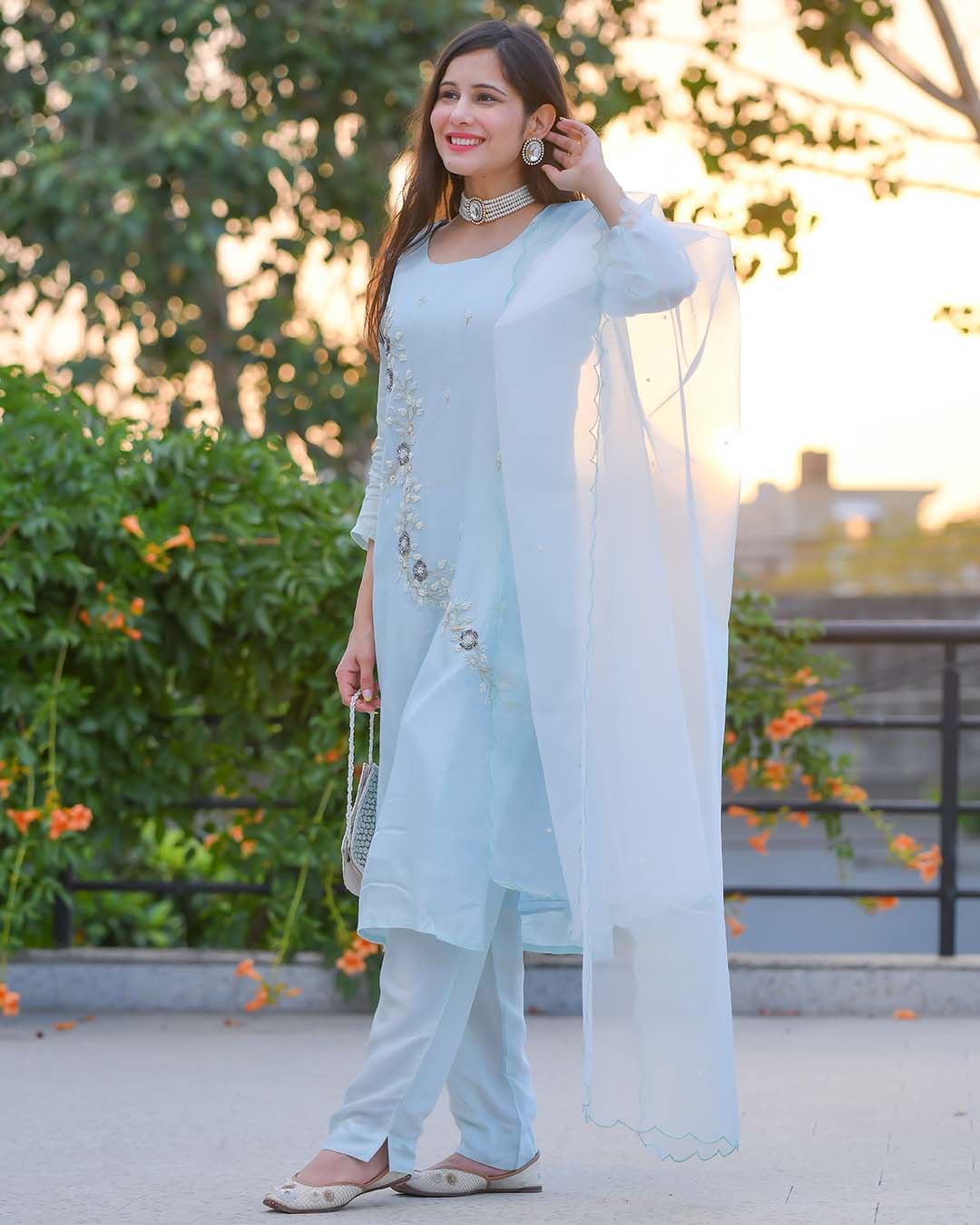 POWDER BLUE MUSLIN SUIT SET WITH HANDWORK - Image 6