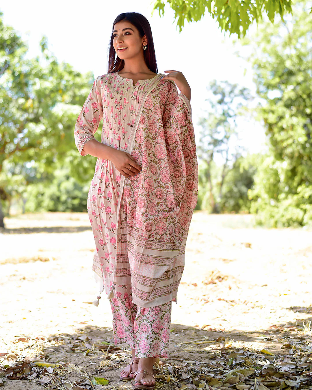 WHITE & PINK FLORAL HANDBLOCK SUIT SET - Image 6