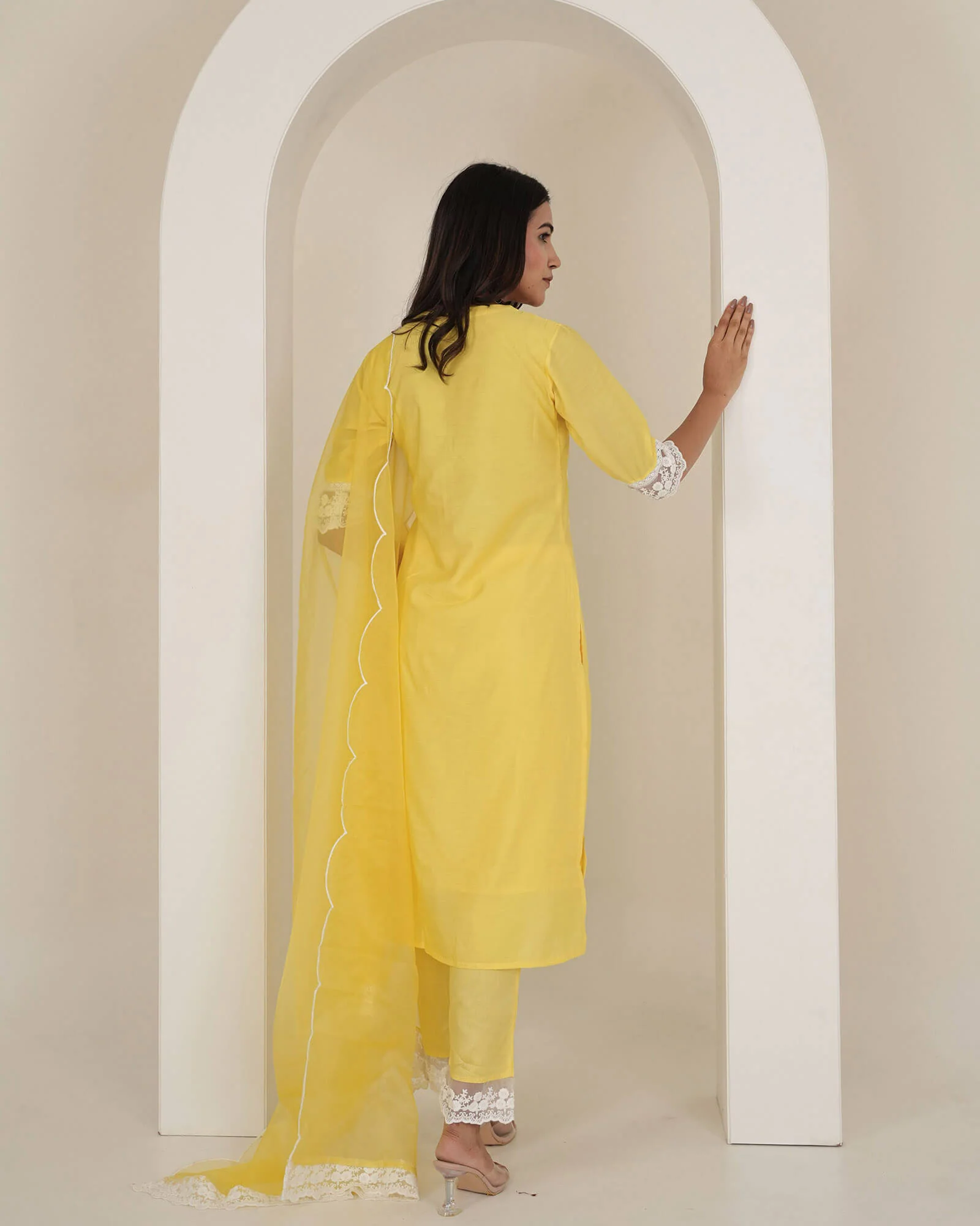 YELLOW CHANDERI SUIT SET WITH LACE WORK - Image 9
