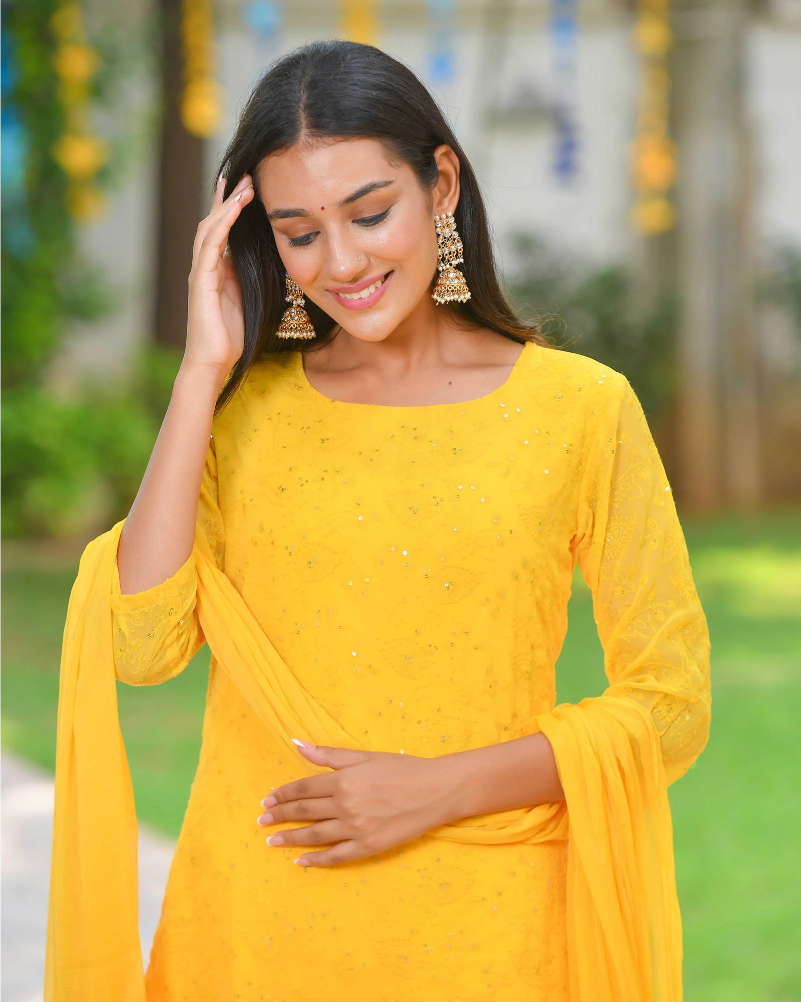 YELLOW GEORGETTE SUIT SET WITH EMBROIDERY - Image 5