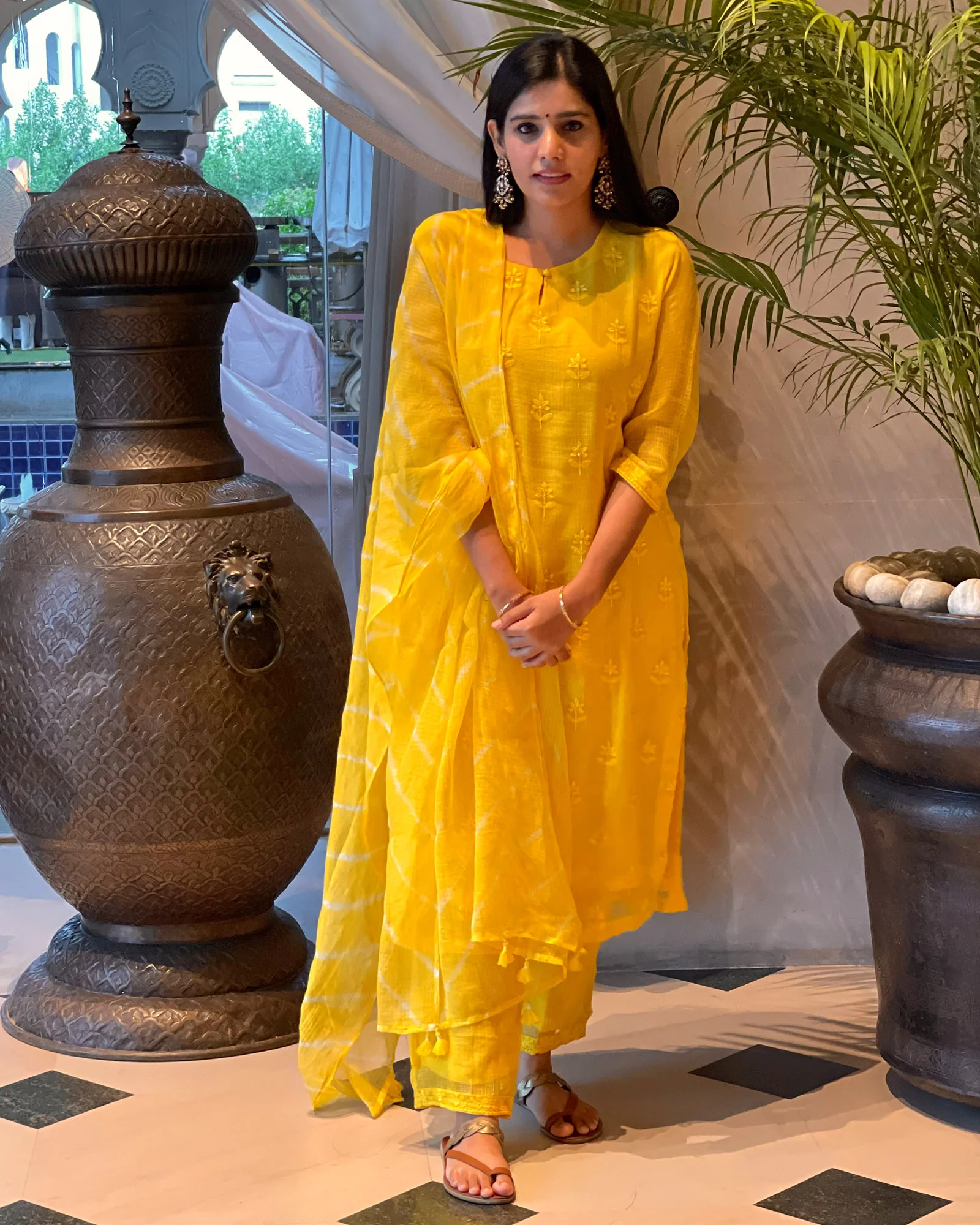 YELLOW KOTA DORIA SUIT SET WITH EMBROIDERY - Image 4